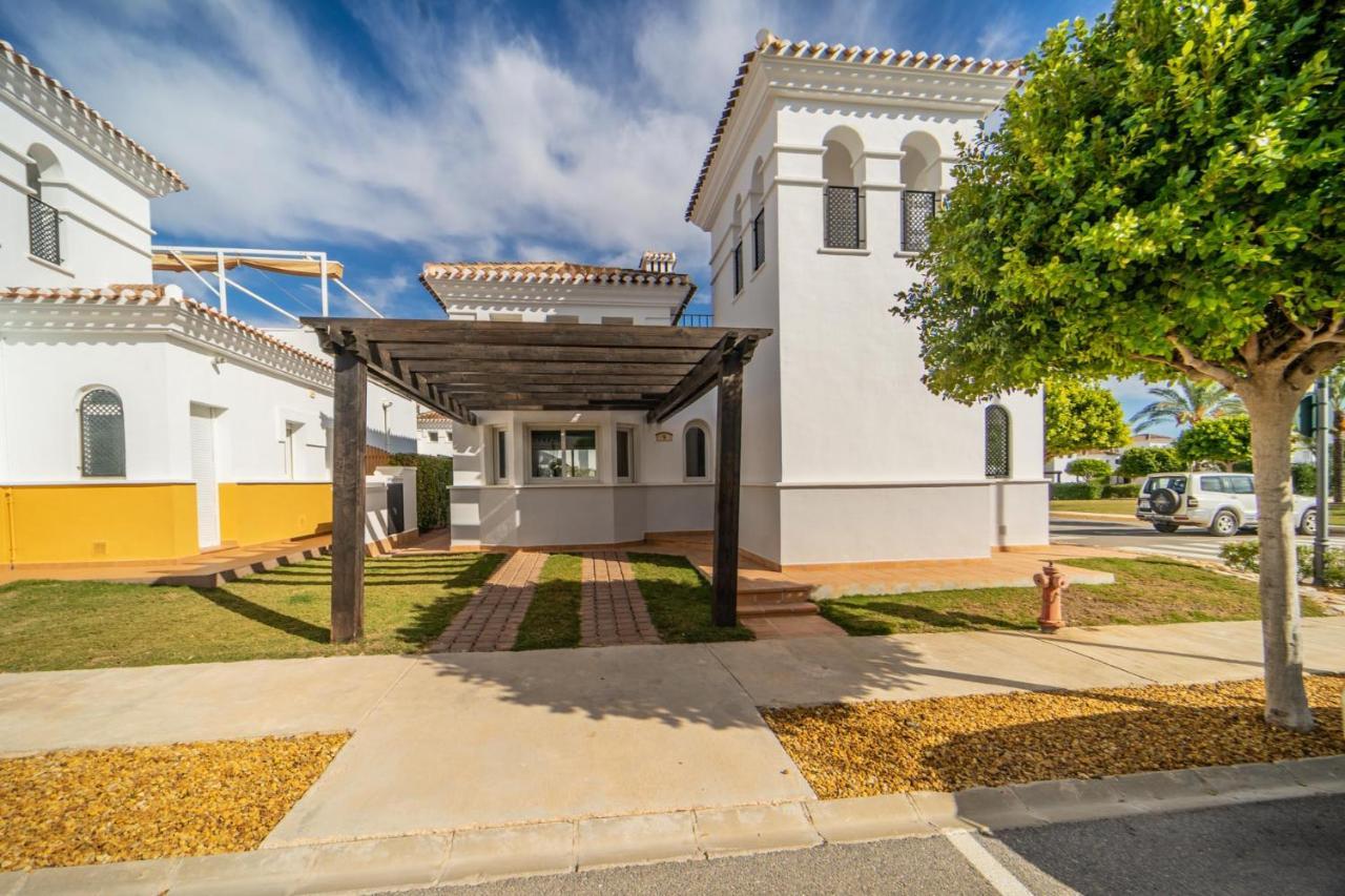 Villa Mit Privatem Pool, Zentrumsnah Roldán Exteriör bild