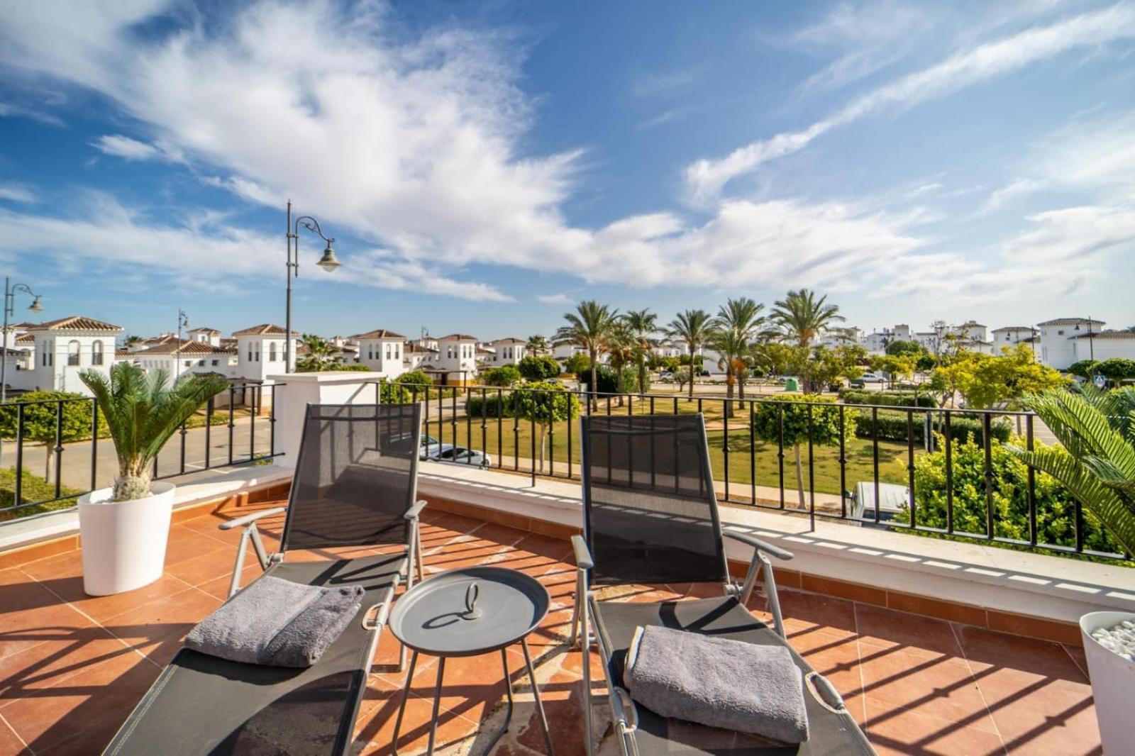 Villa Mit Privatem Pool, Zentrumsnah Roldán Exteriör bild